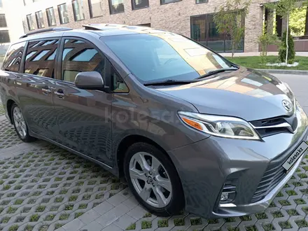 Toyota Sienna 2015 года за 12 250 000 тг. в Алматы – фото 2