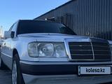 Mercedes-Benz E 220 1989 годаfor1 500 000 тг. в Кызылорда