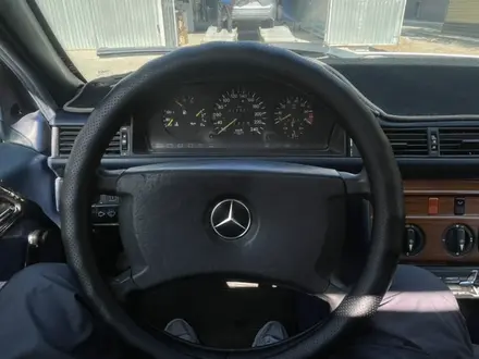 Mercedes-Benz E 220 1989 года за 1 500 000 тг. в Кызылорда – фото 10