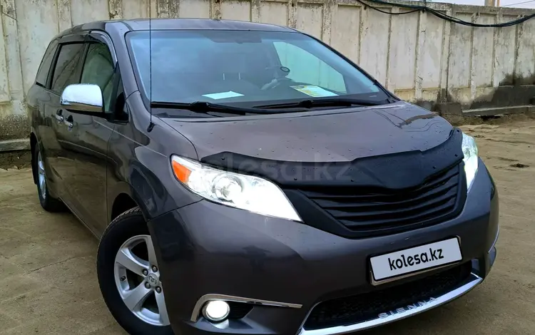 Toyota Sienna 2012 года за 11 000 000 тг. в Атырау