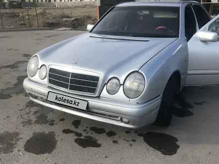 Mercedes-Benz E 230 1995 года за 2 200 000 тг. в Тараз – фото 7