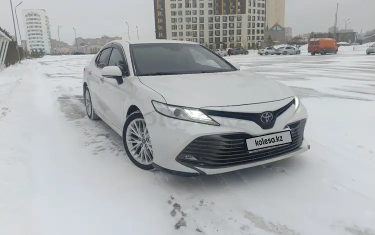 Toyota Camry 2019 годаүшін13 500 000 тг. в Астана