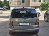 Volkswagen Touran 2010 годаүшін5 200 000 тг. в Астана – фото 4