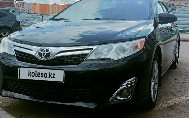 Toyota Camry 2014 года за 8 600 000 тг. в Актобе