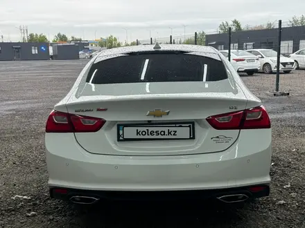 Chevrolet Malibu 2016 года за 7 190 000 тг. в Астана – фото 4
