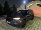 Jeep Grand Cherokee 2023 года за 27 500 000 тг. в Алматы
