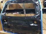 Дверь багажника на Lexus LX 600 за 90 000 тг. в Алматы