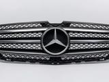 Решетка радиатора Mercedes-Benz W251 за 1 000 тг. в Алматы
