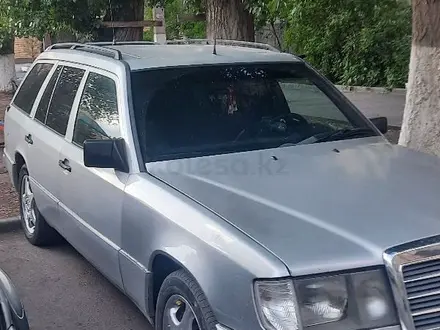 Mercedes-Benz E 250 1991 года за 2 500 000 тг. в Караганда – фото 2