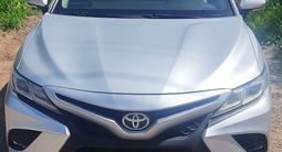 Toyota Camry 2018 года за 8 200 000 тг. в Алматы – фото 3