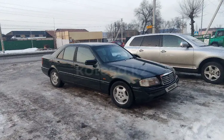 Mercedes-Benz C 220 1994 годаfor2 100 000 тг. в Алматы