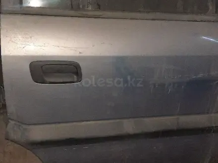 Opel zafiro двери за 40 000 тг. в Алматы – фото 2