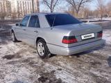 Mercedes-Benz E 220 1993 года за 1 980 000 тг. в Экибастуз – фото 2