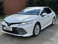Toyota Camry 2019 года за 14 100 000 тг. в Павлодар – фото 2