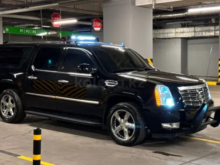 Cadillac Escalade 2009 года за 13 500 000 тг. в Актобе – фото 9