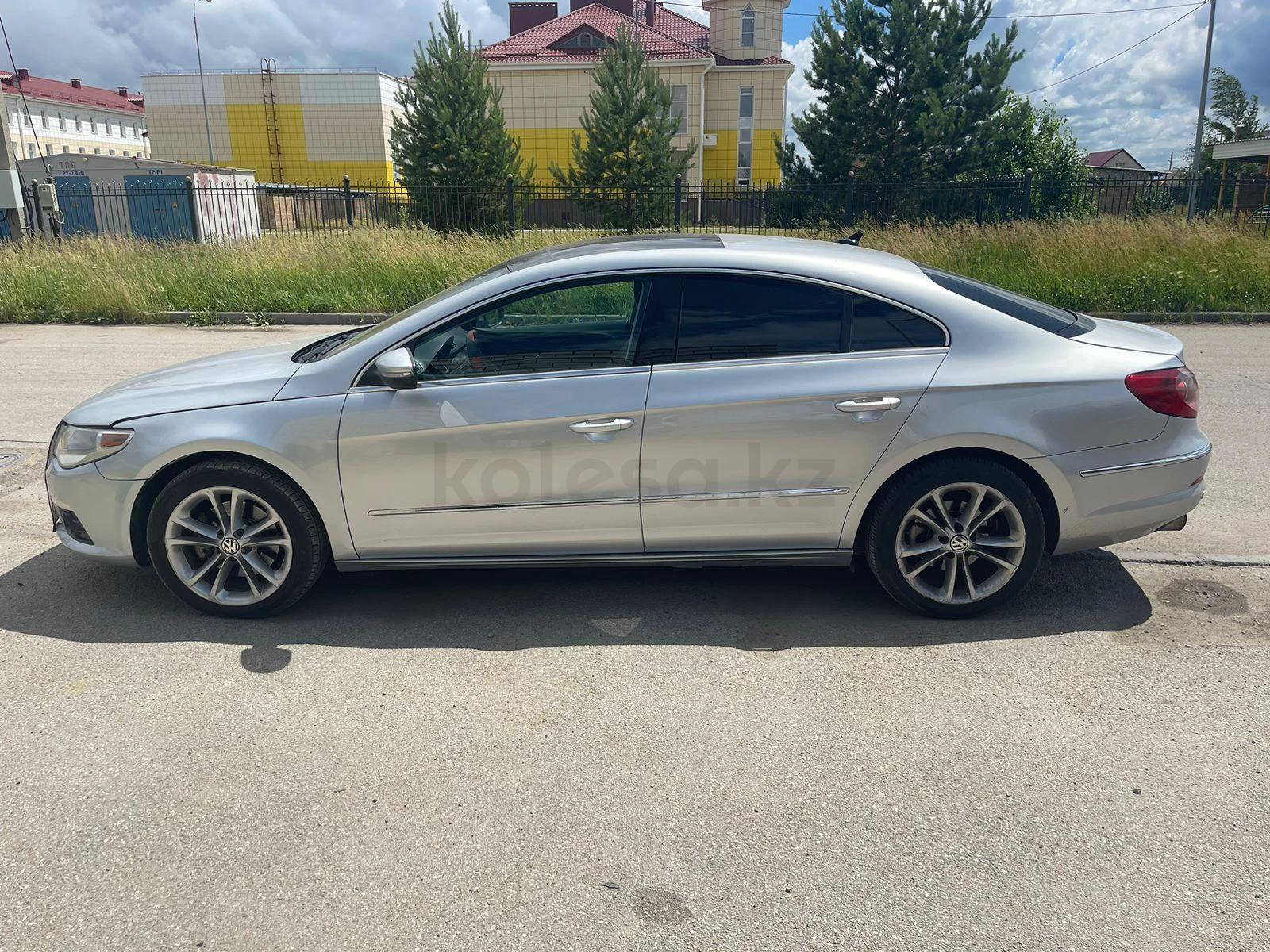 Volkswagen Passat CC 2009 г.