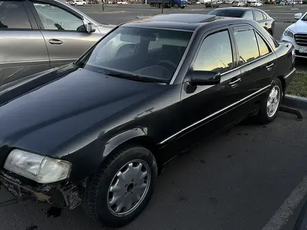 Mercedes-Benz C 180 1993 года за 1 600 000 тг. в Астана – фото 5