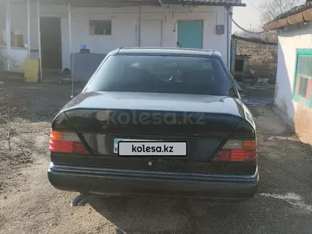 Mercedes-Benz E 280 1993 года за 1 800 000 тг. в Есик – фото 3