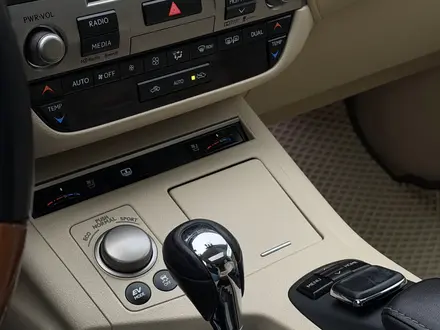 Lexus ES 300h 2015 года за 8 200 000 тг. в Атырау – фото 12
