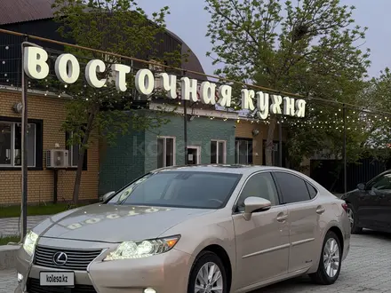 Lexus ES 300h 2015 года за 8 200 000 тг. в Атырау – фото 3