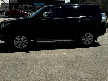 Toyota Land Cruiser Prado 2010 года за 12 500 000 тг. в Актау – фото 4