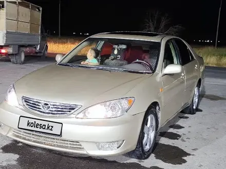 Toyota Camry 2001 года за 4 500 000 тг. в Тараз – фото 2