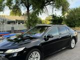 Toyota Camry 2018 годаfor13 500 000 тг. в Алматы – фото 2