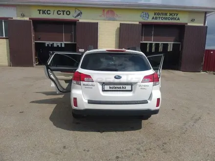 Subaru Outback 2011 года за 7 500 000 тг. в Актобе – фото 3