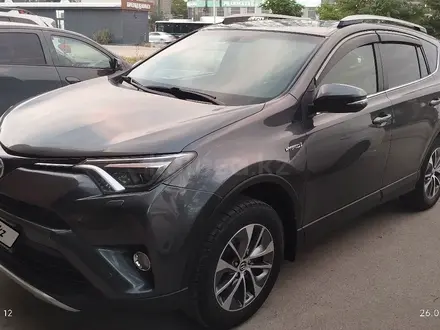 Toyota RAV4 2017 года за 9 900 000 тг. в Актау