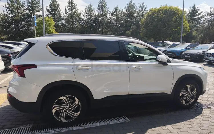 Hyundai Santa Fe 2021 года за 15 500 000 тг. в Алматы