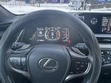 Lexus ES 250 2019 года за 18 500 000 тг. в Актау – фото 2