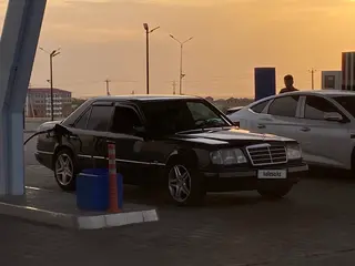 Mercedes-Benz E 320