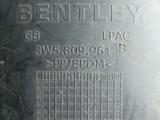 Подкрыльники передние на Bentley Continental Flying Spur за 30 000 тг. в Алматы