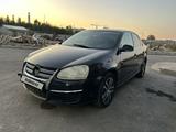 Volkswagen Jetta 2007 года за 2 100 000 тг. в Алматы – фото 4