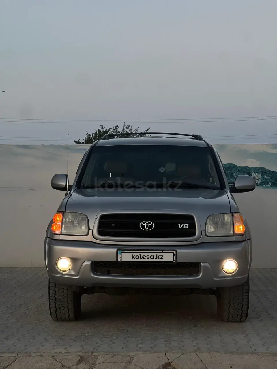 Toyota Sequoia, 2003