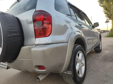 Toyota RAV4 2001 года за 4 300 000 тг. в Алматы – фото 11