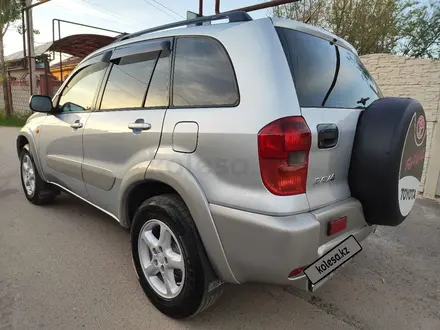 Toyota RAV4 2001 года за 4 300 000 тг. в Алматы – фото 14