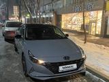 Hyundai Elantra 2021 года за 9 800 000 тг. в Алматы – фото 2