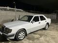 Mercedes-Benz E 200 1990 года за 950 000 тг. в Тараз – фото 3