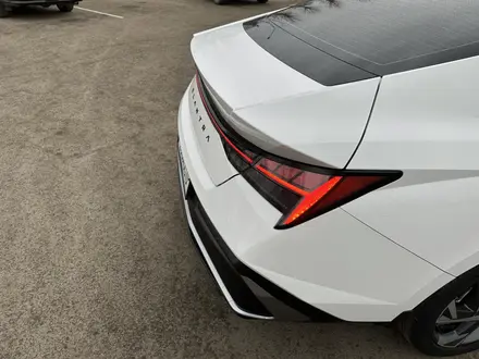 Hyundai Elantra 2024 года за 8 900 000 тг. в Астана – фото 15