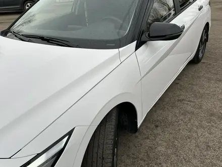 Hyundai Elantra 2024 года за 8 900 000 тг. в Астана – фото 18