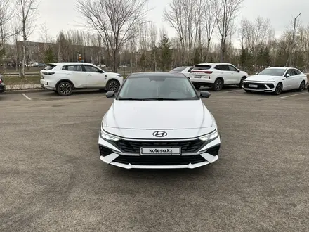 Hyundai Elantra 2024 года за 8 900 000 тг. в Астана – фото 3
