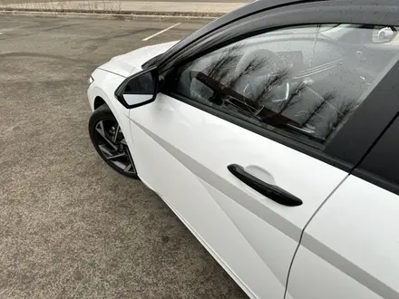 Hyundai Elantra 2024 года за 8 900 000 тг. в Астана – фото 23