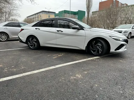 Hyundai Elantra 2024 года за 8 900 000 тг. в Астана – фото 9