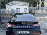 Hyundai Elantra 2023 года за 8 700 000 тг. в Алматы – фото 4