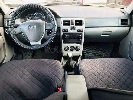 ВАЗ (Lada) Priora 2172 2013 года за 1 500 000 тг. в Атырау – фото 9