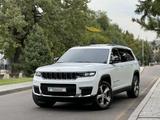 Jeep Grand Cherokee 2021 годаүшін28 000 000 тг. в Алматы