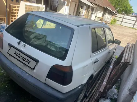 Volkswagen Golf 1995 года за 700 000 тг. в Алматы – фото 12