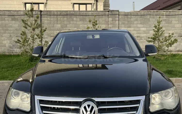 Volkswagen Touareg 2007 года за 6 800 000 тг. в Алматы