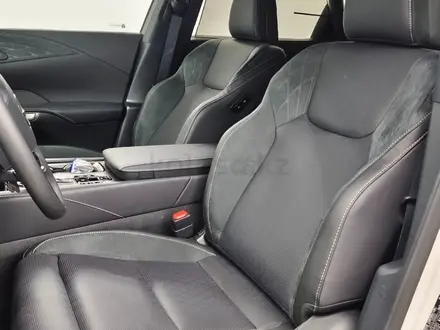 Lexus RX 350 2024 года за 40 500 000 тг. в Алматы – фото 7